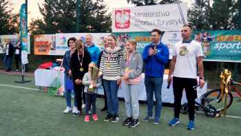 Ponadpokoleniowe zawody sportowe w Dłutowie