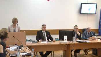 Na sesji Rady Powiatu o strajku nauczycieli