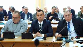 Paweł Cieśliński złożył mandat. Nowym radnym został Jarosław Gawenda