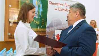 Najlepsi z najlepszych otrzymali stypendia starosty