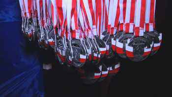 11 listopada - hucznie i na sportowo [FILM]