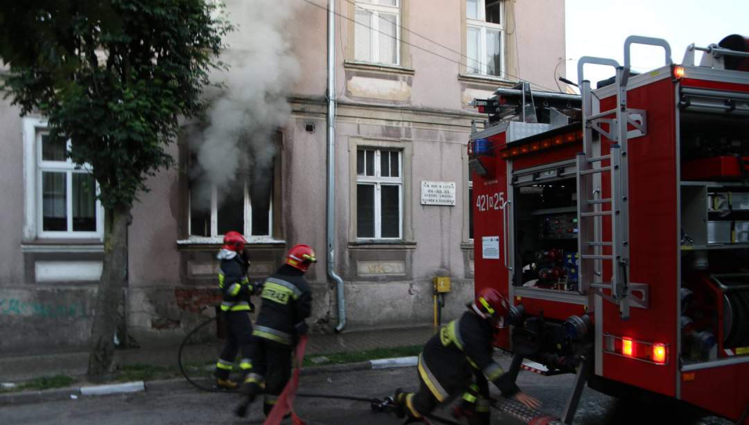 Płonęła kamienica przy ul. Hallera