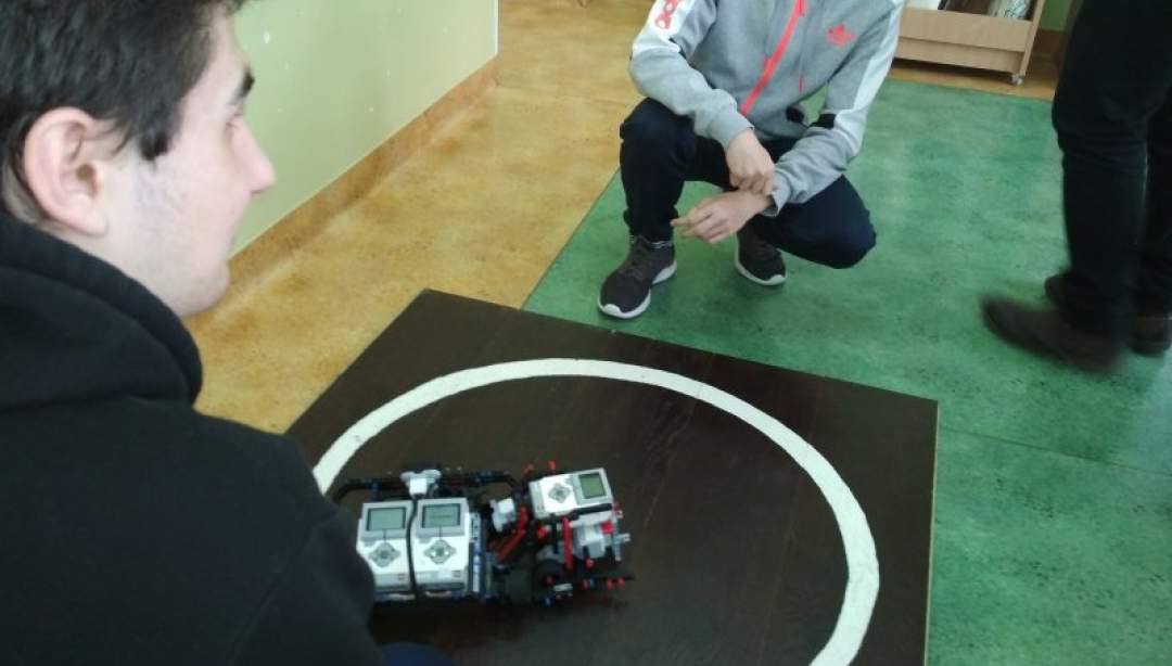 Poznali niesamowity świat robotyki