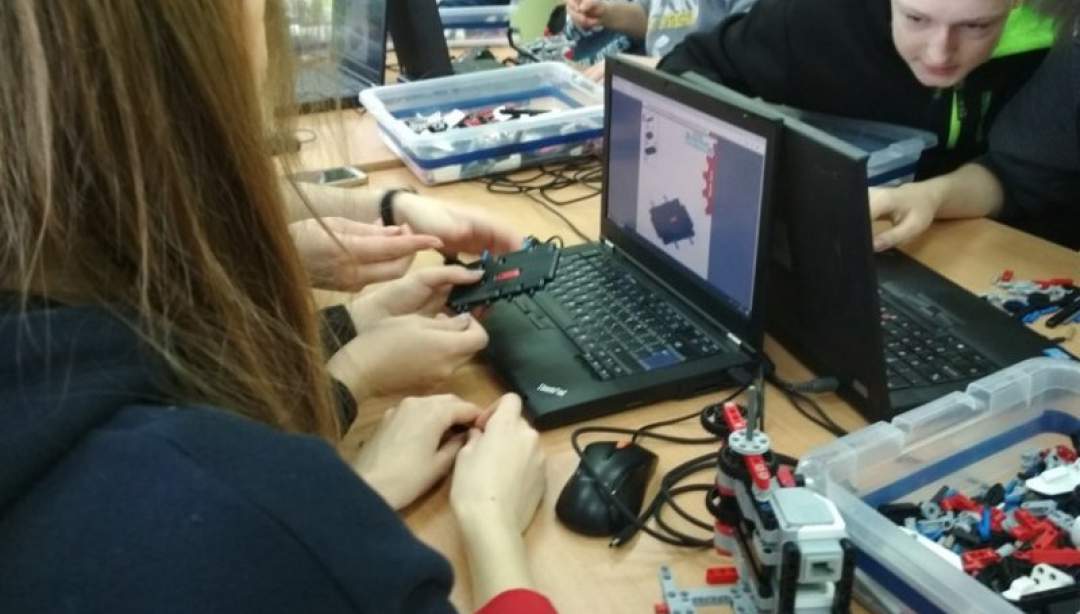 Poznali niesamowity świat robotyki