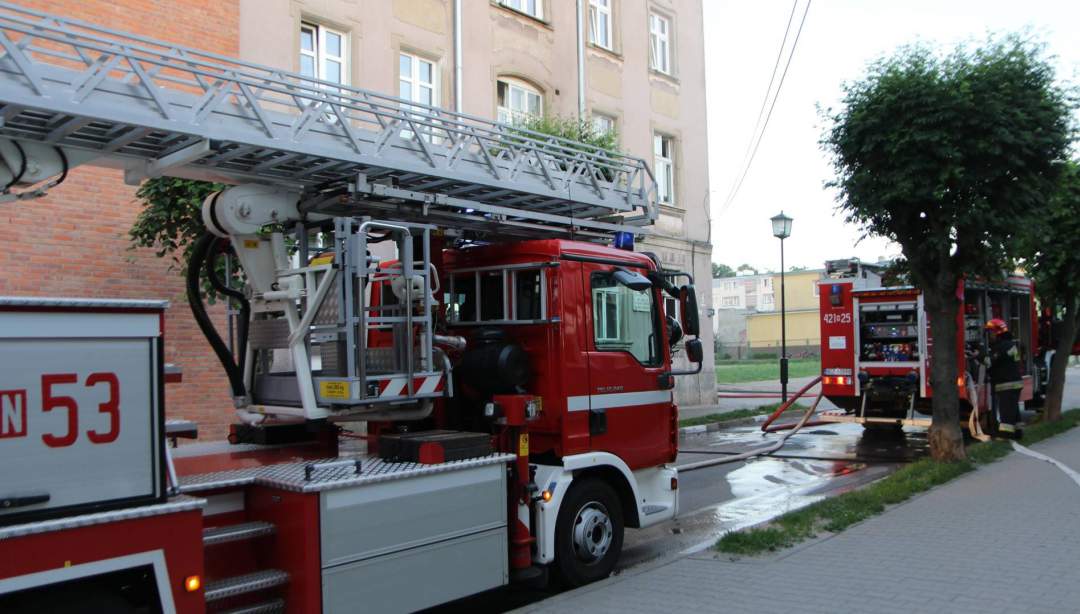 Płonęła kamienica przy ul. Hallera