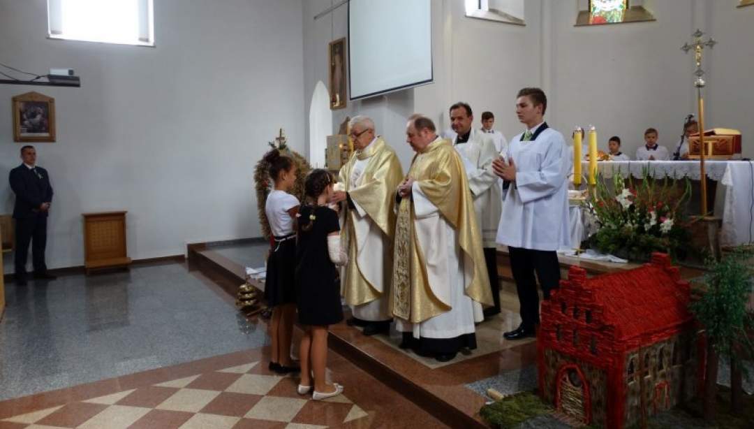 Dożynki parafialne w Burkacie