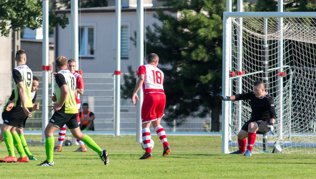 MKS Działdowo zdecydowanie pokonało UKS Orzeł Ulnowo 6-2 (3-1)