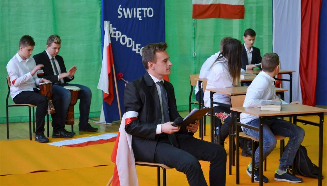 Było uroczyście i biało-czerwono