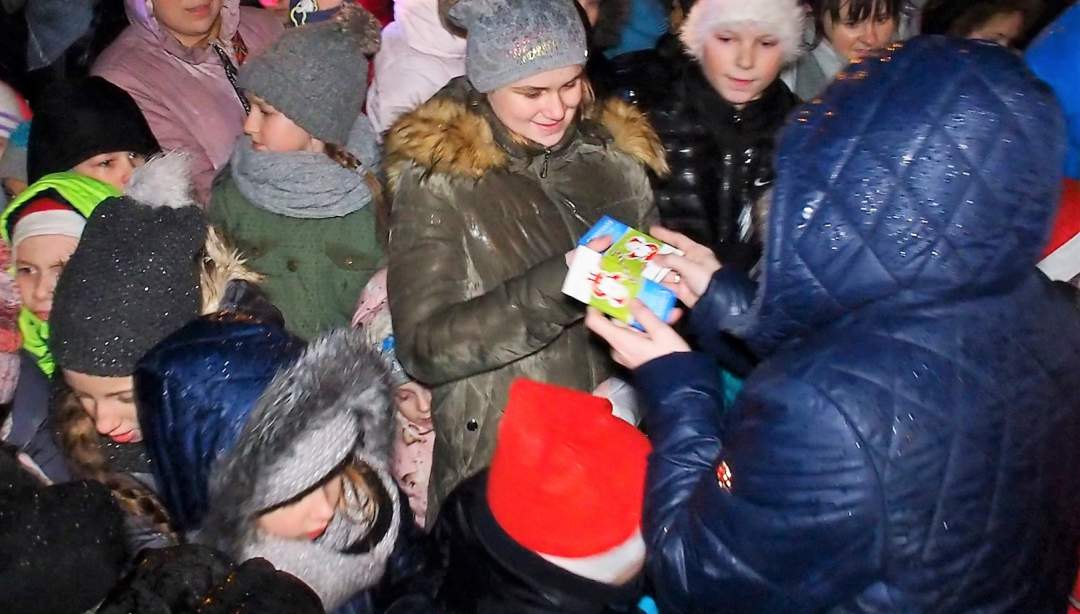 Magicznie rozświetliliśmy choinkę w Płośnicy