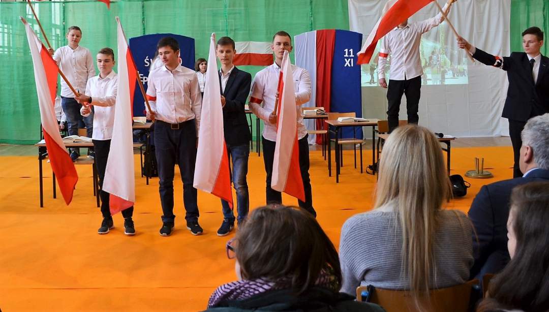 Było uroczyście i biało-czerwono