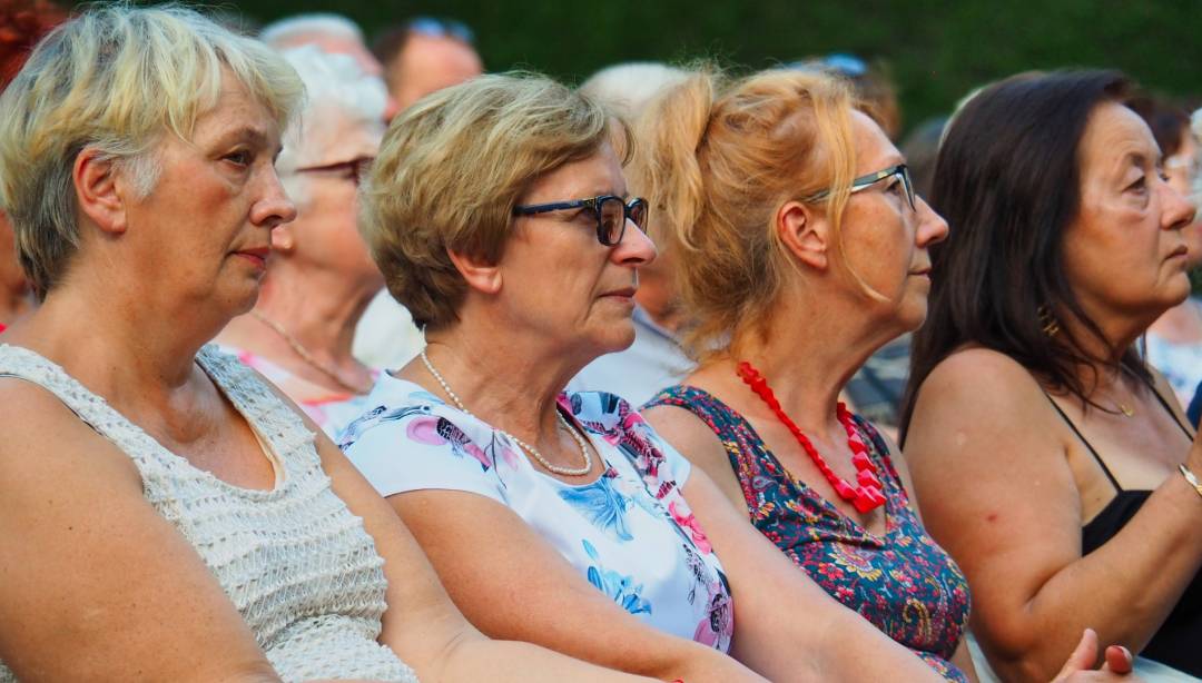 Czwarty Powiatowy Wieczór z Poezją z Jadwigą Jankowską – Cieślak