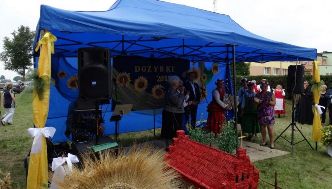 Dożynki parafialne w Burkacie