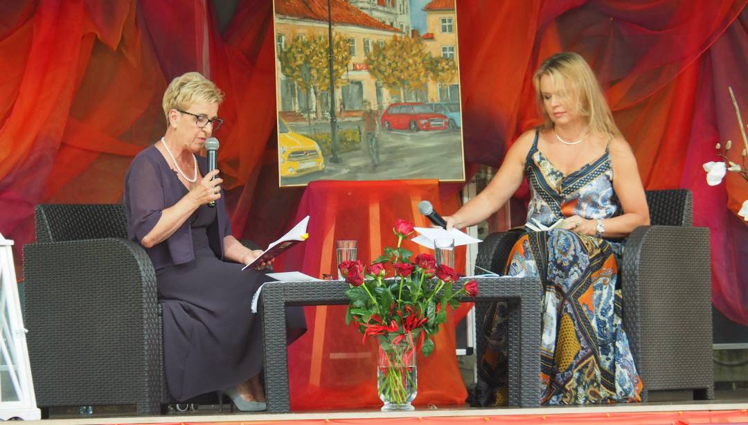 Ostatni Powiatowy Wieczór z Poezją z Magdaleną Wójcik i Elżbietą Karlsson