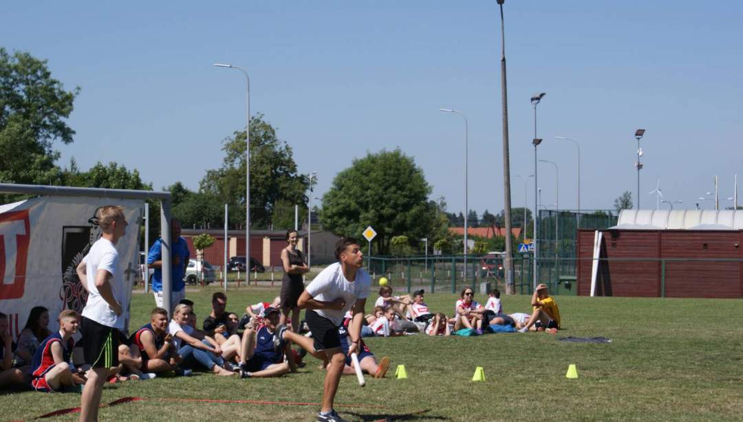 Młodzież wskrzesza palanta 