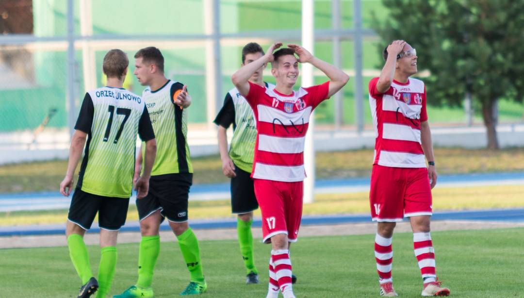 MKS Działdowo zdecydowanie pokonało UKS Orzeł Ulnowo 6-2 (3-1)