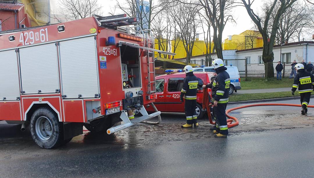 Huta szkła w płomieniach