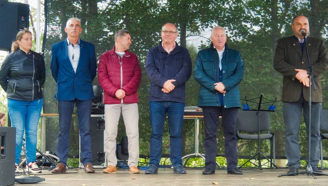 Deptak wokół jeziora w Rybnie otwarty!