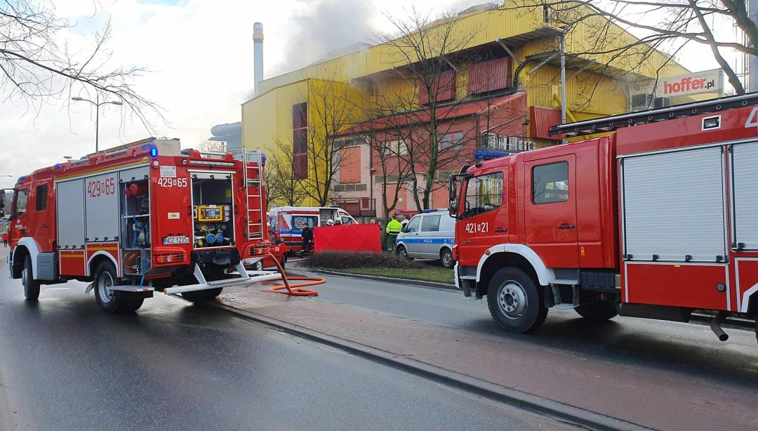 Huta szkła w płomieniach