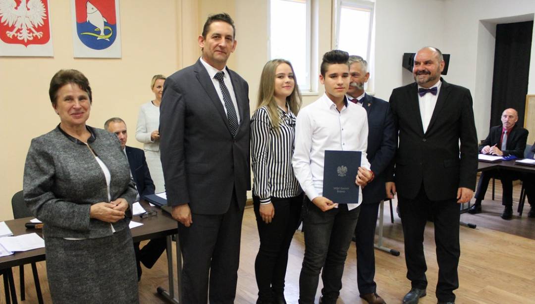 Kolejne stypendia naukowe wręczone