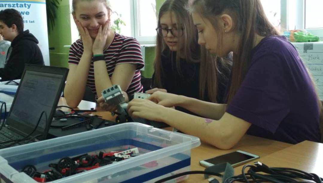 Poznali niesamowity świat robotyki