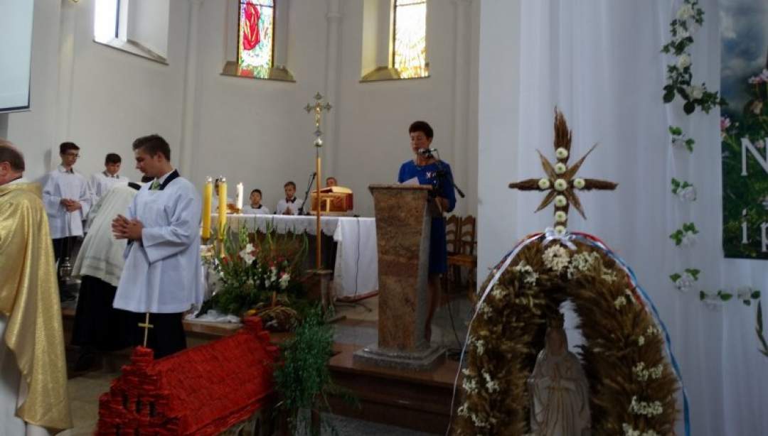 Dożynki parafialne w Burkacie