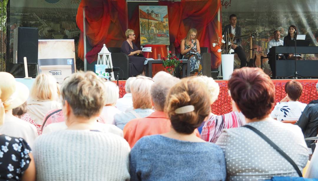 Ostatni Powiatowy Wieczór z Poezją z Magdaleną Wójcik i Elżbietą Karlsson