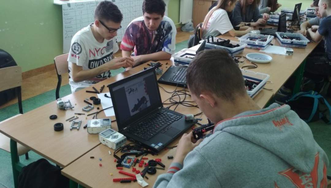 Poznali niesamowity świat robotyki