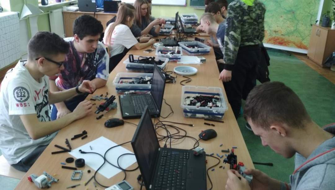 Poznali niesamowity świat robotyki