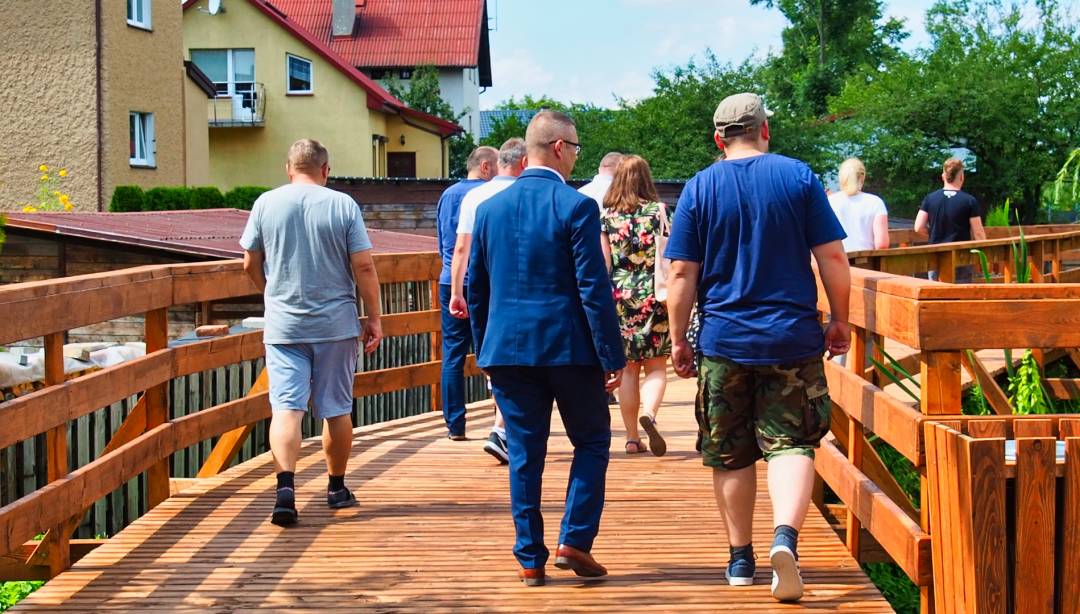 Deptak wokół jeziora w Rybnie został odebrany