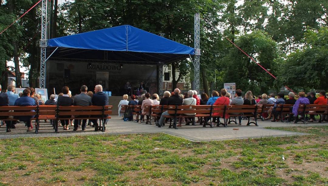 Pierwszy Powiatowy Wieczór z Poezją