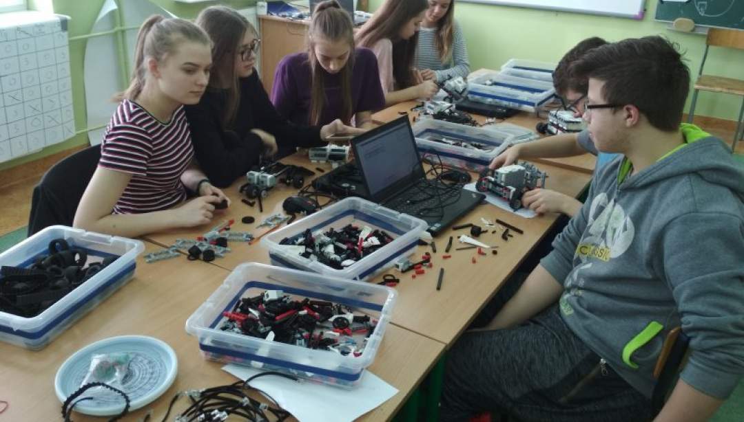 Poznali niesamowity świat robotyki