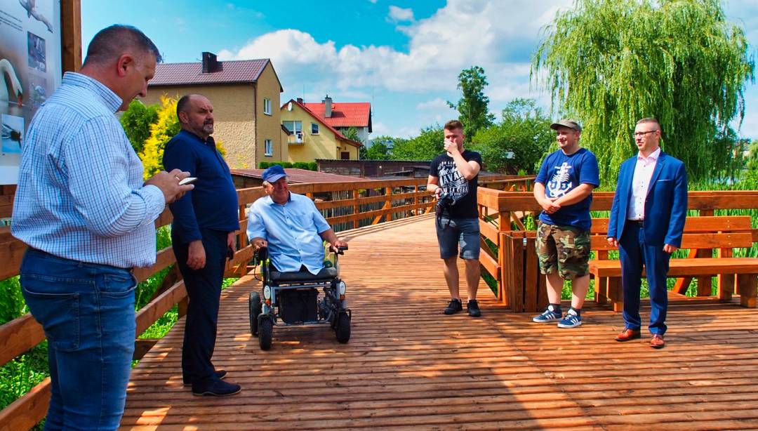 Deptak wokół jeziora w Rybnie został odebrany