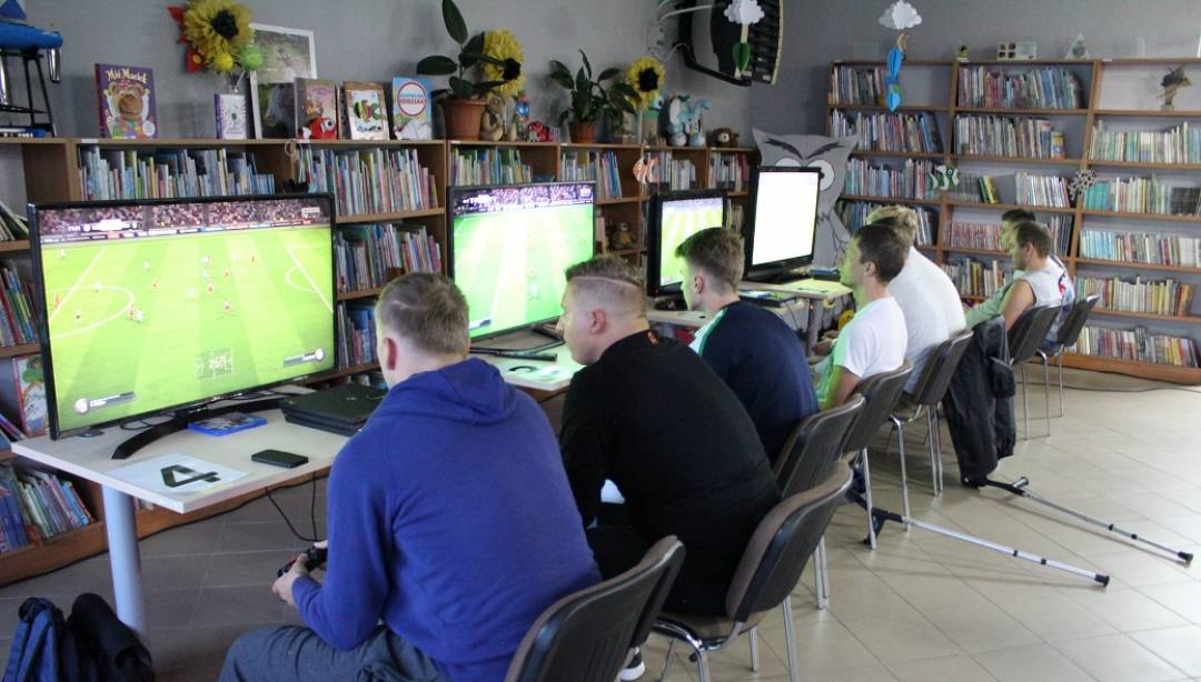 Dawid Zelma zwycięzcą I Nocnego Turnieju Fifa 2018