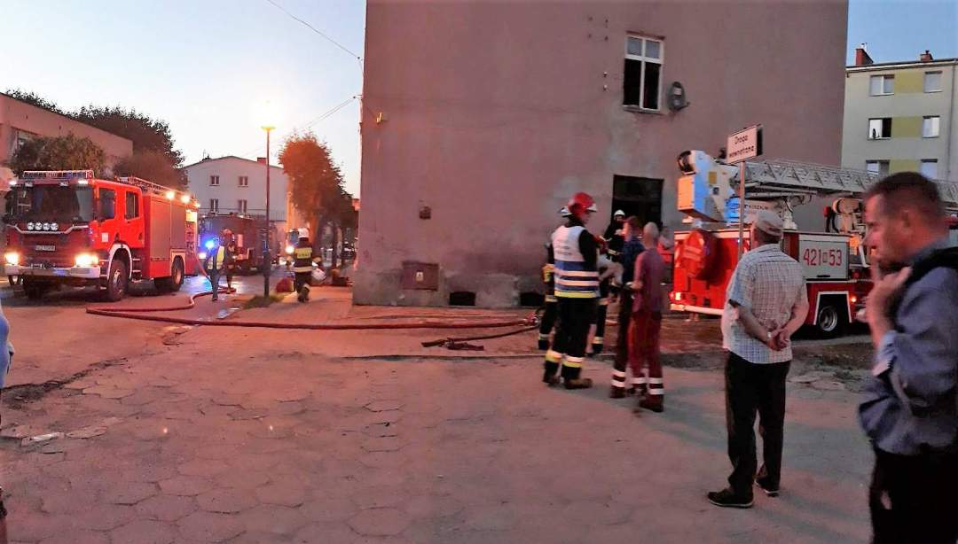 Płonęła kamienica przy ul. Hallera