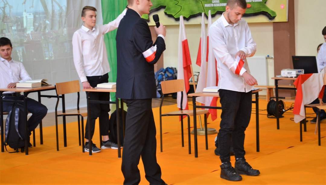 Było uroczyście i biało-czerwono