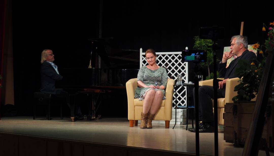 Powiatowe Wieczory z Poezją: wiersze Anny Barbary Czuraj Struzik czytał Olgierd Łukaszewicz