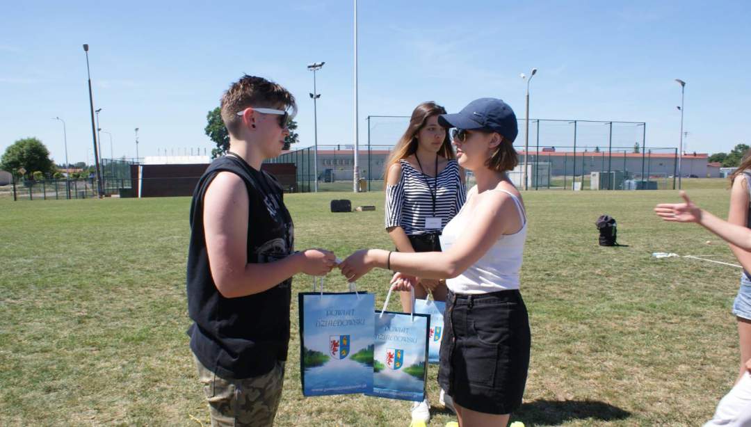 Młodzież wskrzesza palanta 