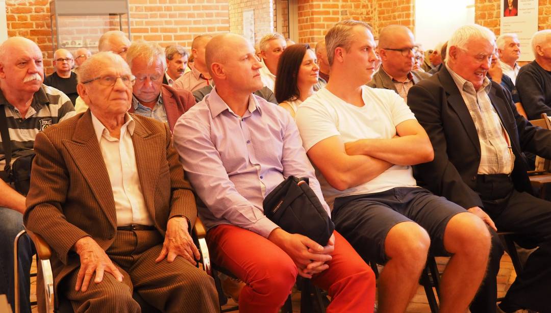 Premiera filmu i promocja książki o najlepszych sportowcach Działdowa