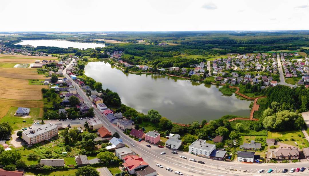 Deptak wokół jeziora w Rybnie został odebrany