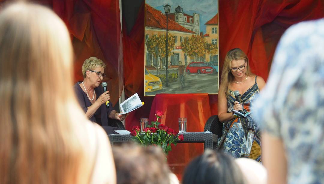 Ostatni Powiatowy Wieczór z Poezją z Magdaleną Wójcik i Elżbietą Karlsson