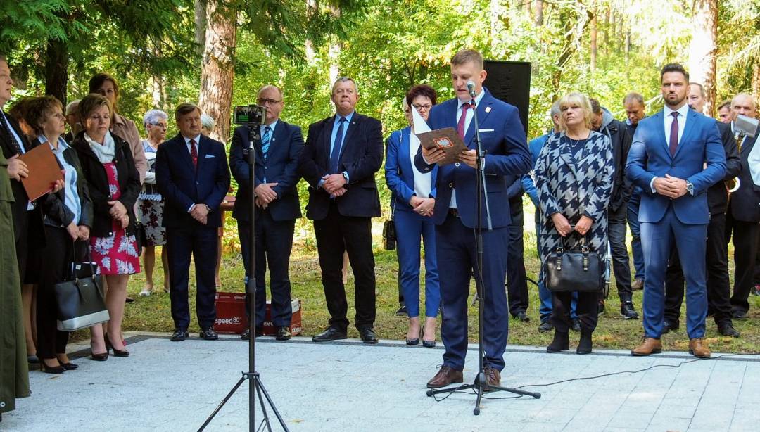 Uroczysty Apel Poległych w Lesie Białuckim