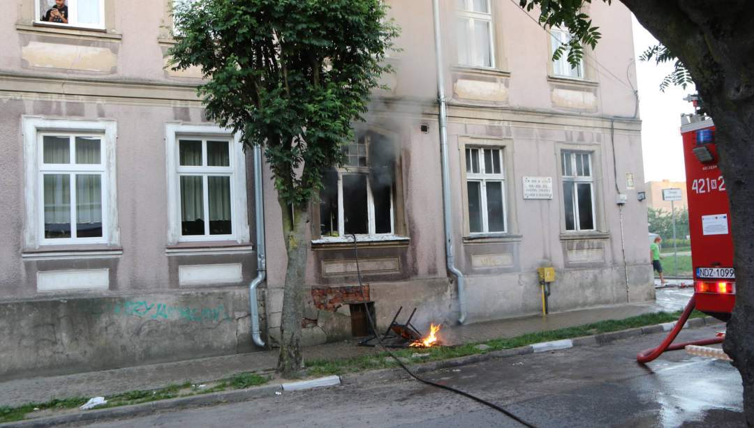 Płonęła kamienica przy ul. Hallera