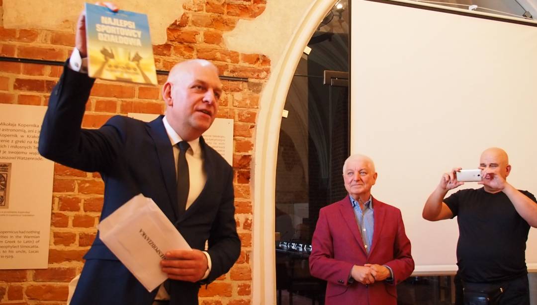 Premiera filmu i promocja książki o najlepszych sportowcach Działdowa