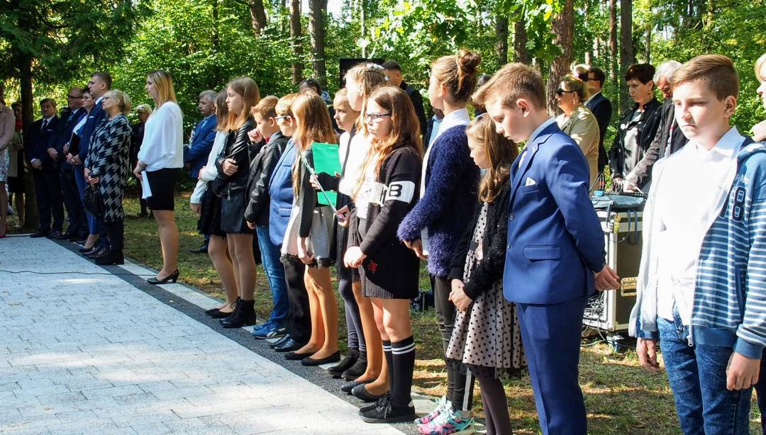 Uroczysty Apel Poległych w Lesie Białuckim