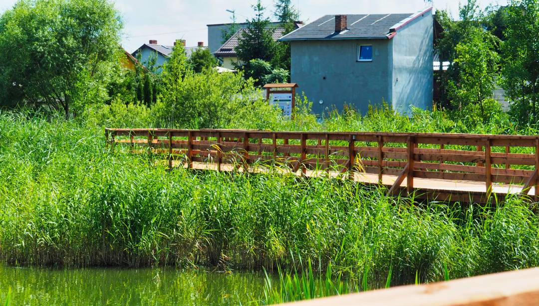 Deptak wokół jeziora w Rybnie został odebrany