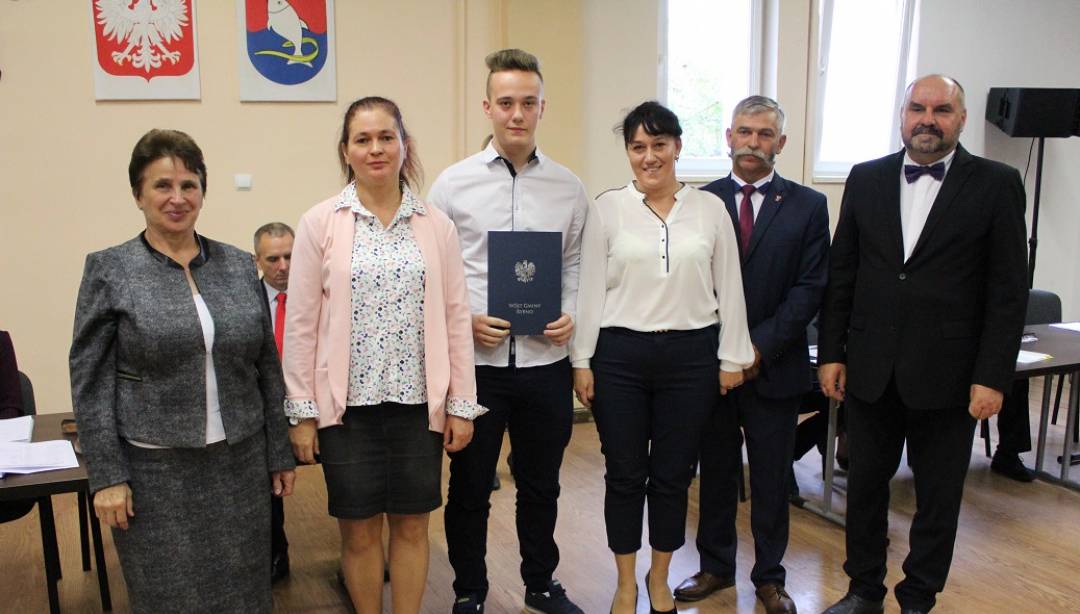 Kolejne stypendia naukowe wręczone