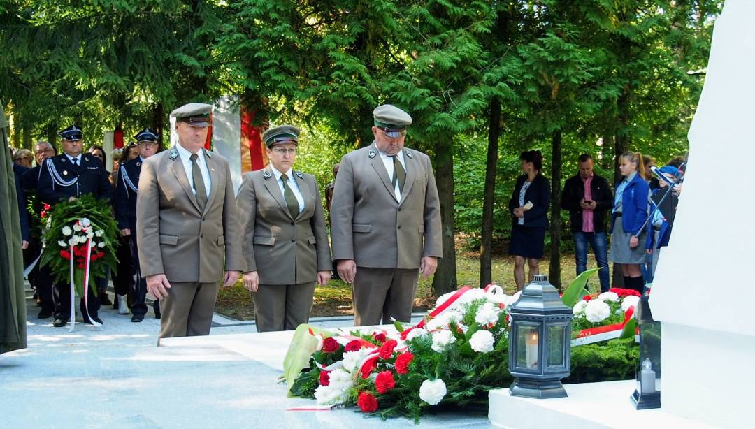 Uroczysty Apel Poległych w Lesie Białuckim