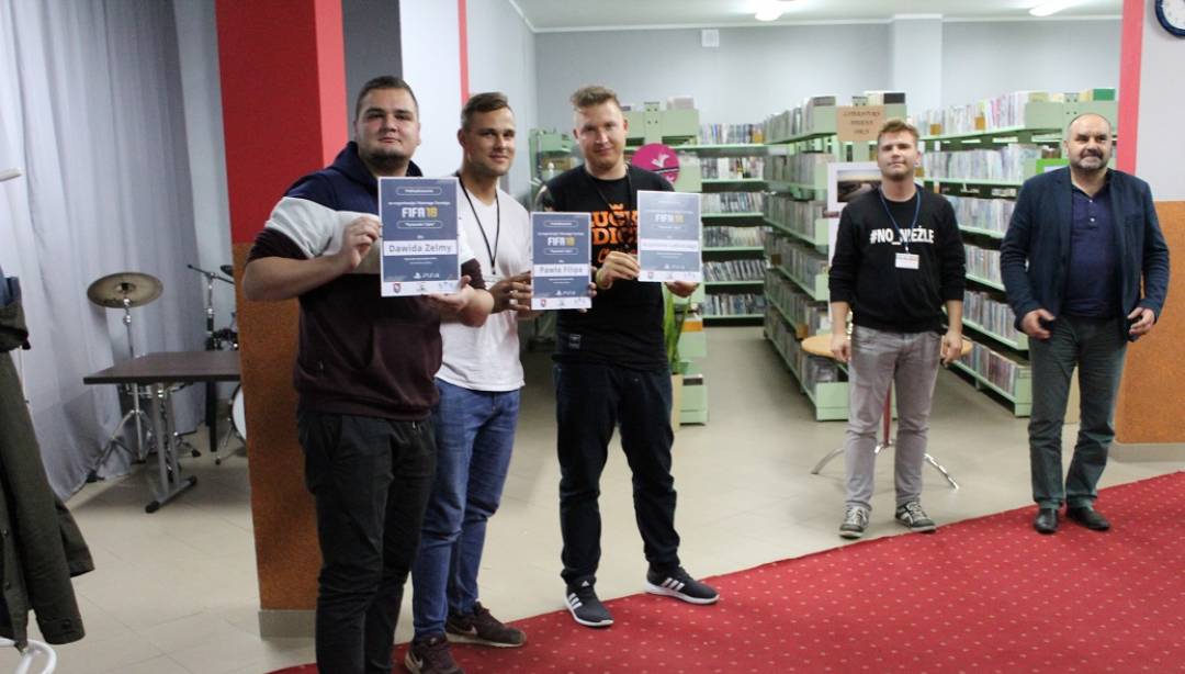 Dawid Zelma zwycięzcą I Nocnego Turnieju Fifa 2018