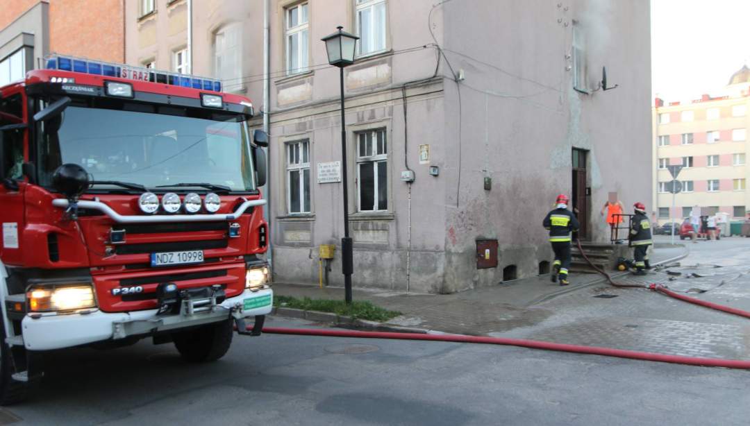 Płonęła kamienica przy ul. Hallera