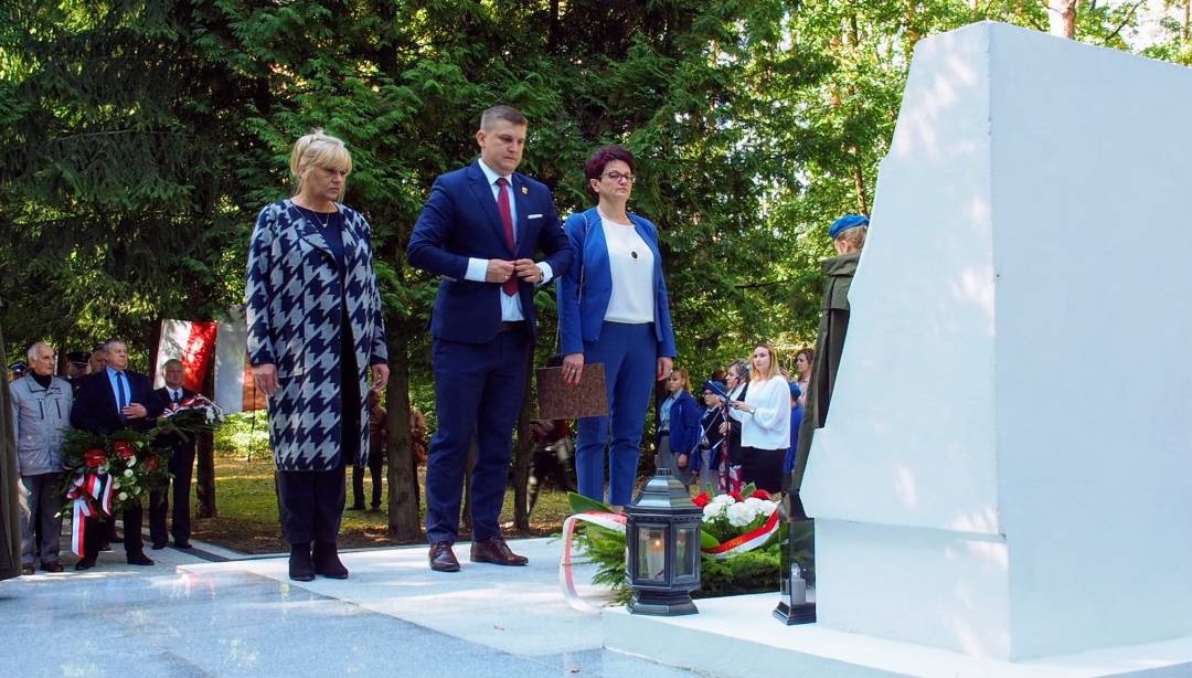 Uroczysty Apel Poległych w Lesie Białuckim